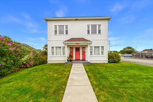 2504 D St, Eureka, CA, 95501-4176 | Card Image