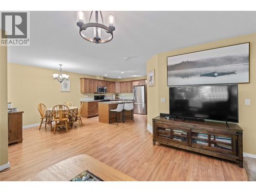 124-222 Martin St, Sicamous, BC, V0E2V1 | Card Image