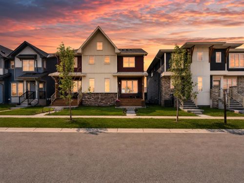 227 Chinook Gate Blvd Sw, Airdrie, AB, T4B5J4 | Card Image