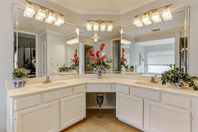 1410 Quiet Green Ct, House other with 3 bedrooms, 3 bathrooms and 2 parking in Houston TX | Image 24