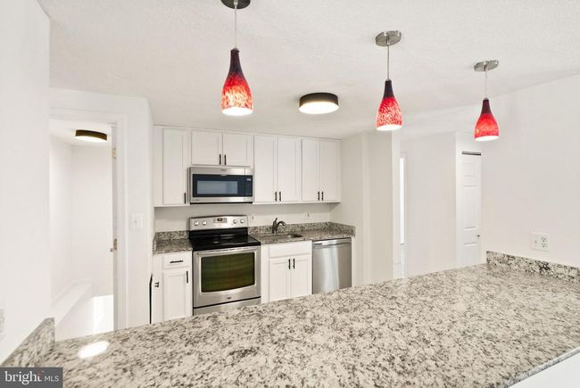 2280 Cocquina Dr, House other with 5 bedrooms, 2 bathrooms and null parking in RESTON VA | Image 20