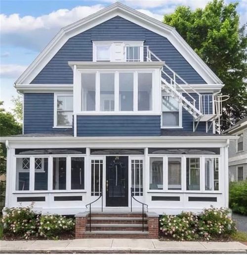 1-28 Calvert St, Newport, RI, 02840-7133 | Card Image