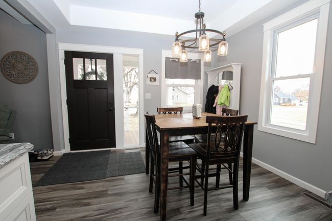 Dining Area | Image 16