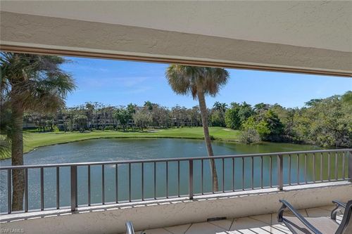 apt-375-102 Clubhouse Dr, NAPLES, FL, 34105-2933 | Card Image