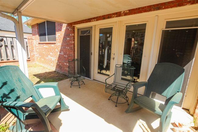 7120 Holly Square Ct, House other with 3 bedrooms, 2 bathrooms and null parking in Tyler TX | Image 25