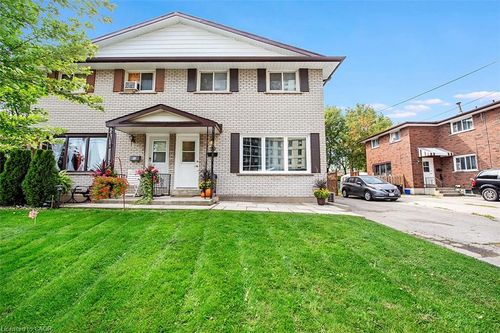 56 & 58 Delawana Dr, Hamilton, ON, L8E1G4 | Card Image
