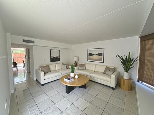 10023 Sw 77th Ct, Miami, FL, 33156-2651 | Card Image