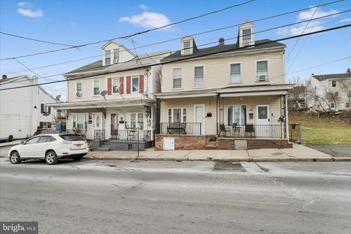 435 W Centre St, SHENANDOAH, PA, 17976-1509 | Card Image