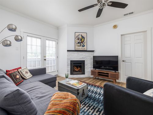 5-2509 Pearl St, Austin, TX, 78705-4446 | Card Image