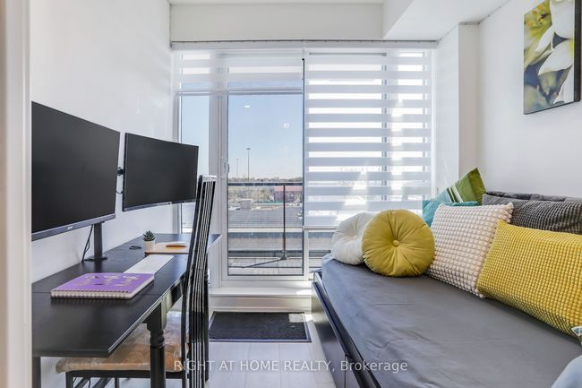402 - 31 Tippett Rd, Condo with 4 bedrooms, 2 bathrooms and 1 parking in Toronto ON | Image 14
