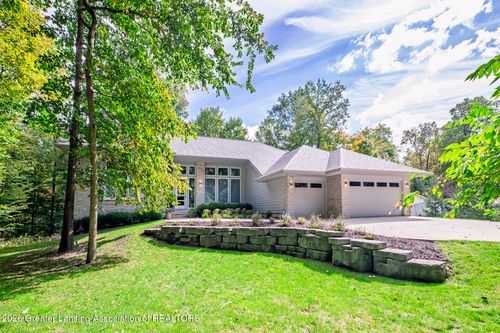4270 Shadow Rdg, Okemos, MI, 48864-2458 | Card Image