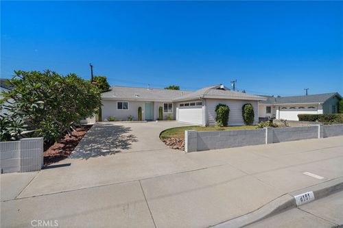8181 Holland Dr, Huntington Beach, CA, 92647-6316 | Card Image