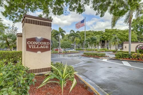 302-6751 N University Dr, Tamarac, FL, 33321-4062 | Card Image