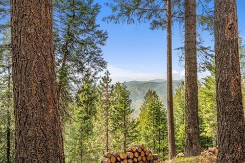 301 Camelot Way, Pollock Pines, CA, 95726 | Card Image