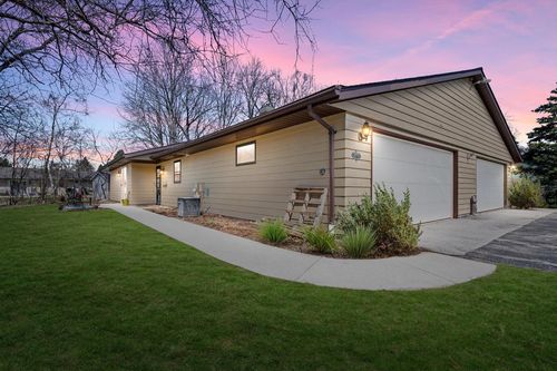 710 St Paul Drive, Slinger, WI, 53086 | Card Image