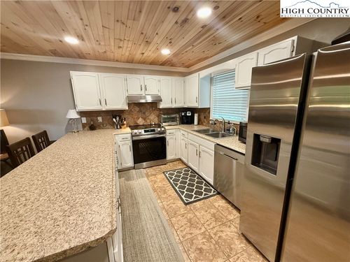 unit-2-174 Grouse Moor Dr, Sugar Mountain, NC, 28604-7219 | Card Image