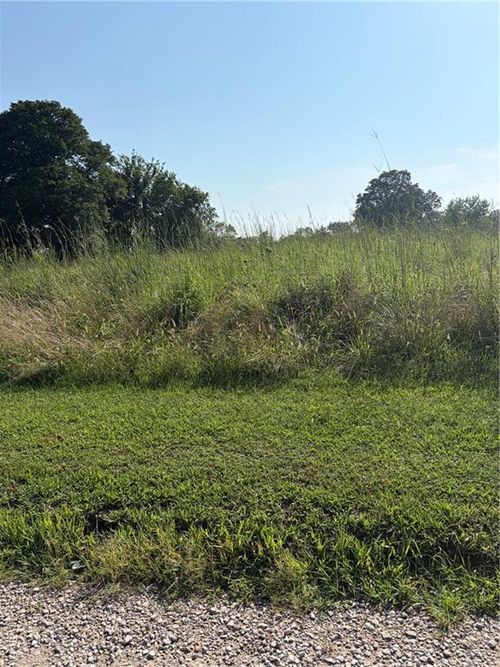 45 N Eagle Ln, Mound City, KS, 66056-7501 | Card Image