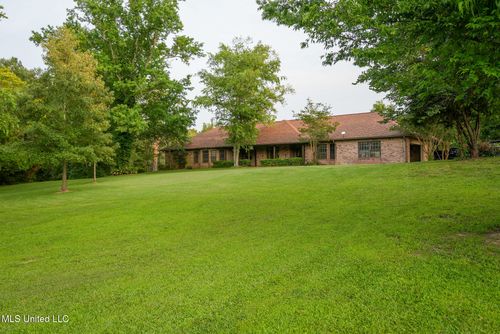 1899 Ratliff Rd, Raymond, MS, 39154-8135 | Card Image