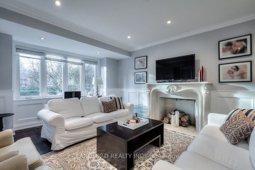 525 Russell Hill Road, York, ON, M5P2T2 | Card Image