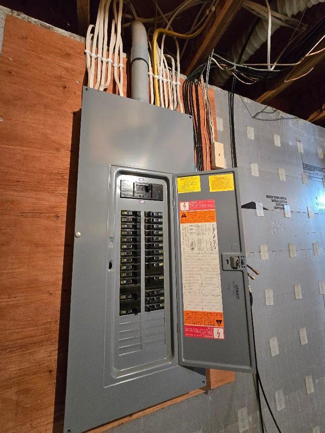 200 amp breakers | Image 34