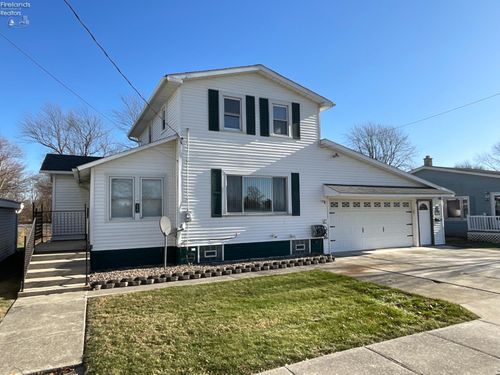 425 S Main St, Gibsonburg, OH, 43431-1342 | Card Image