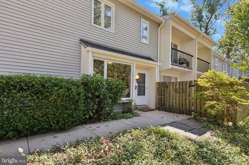 238 E Chelsea Cir, NEWTOWN SQUARE, PA, 19073-2106 | Card Image