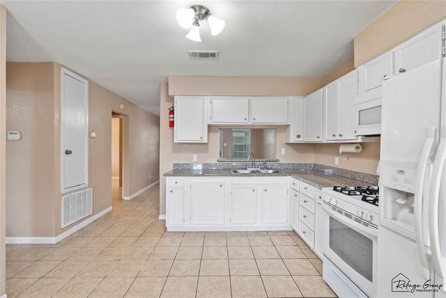 719 Kilpatrick St, House other with 4 bedrooms, 3 bathrooms and 2 parking in Channelview TX | Image 11
