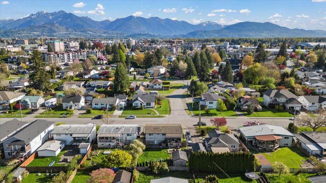 45635 Reece Avenue, House other with 4 bedrooms, 2 bathrooms and 1 parking in Chilliwack BC | Image 23