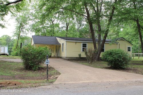 531 Pepper Tree Lane, Senatobia, MS, 38668 | Card Image