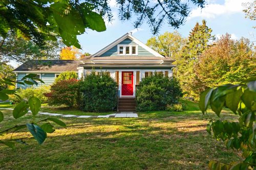 8 Marina Rd, Chester Basin, NS, B0J1K0 | Card Image