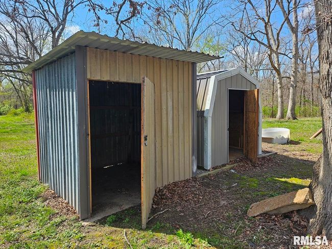 13973 Halliday Rd, Home with 2 bedrooms, 1 bathrooms and null parking in Plainview IL | Image 15