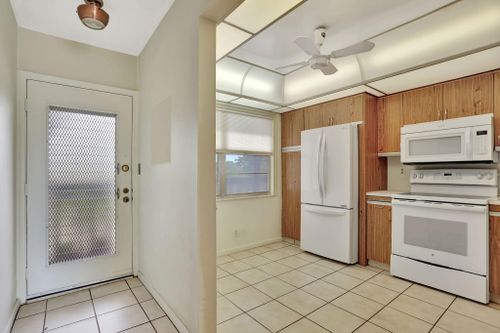 g4-2302 Lucaya Ln, Coconut Creek, FL, 33066 | Card Image