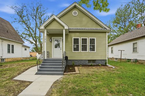 183 N Cleveland Ave, Bradley, IL, 60915-1509 | Card Image
