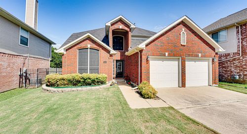 3925 Silver Meadow Ln, Grand Prairie, TX, 75052-7133 | Card Image