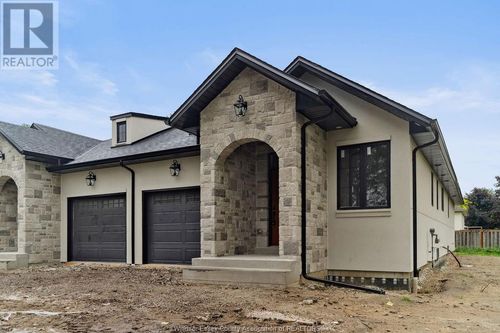 1407 Stuart Blvd, Lasalle, ON, N9J1Y5 | Card Image