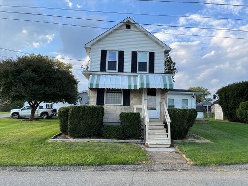 733 Neale Ave, Ford Cliff, PA, 16228-1011 | Card Image
