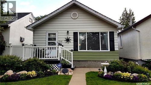 215 College Ave, Regina, SK, S4N0W7 | Card Image