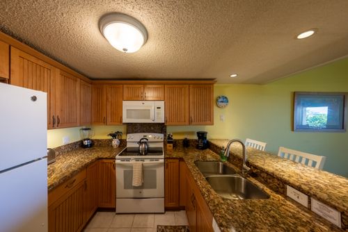 apt-d200-68-3840 Lua Kula St, WAIKOLOA, HI, 96738-5745 | Card Image