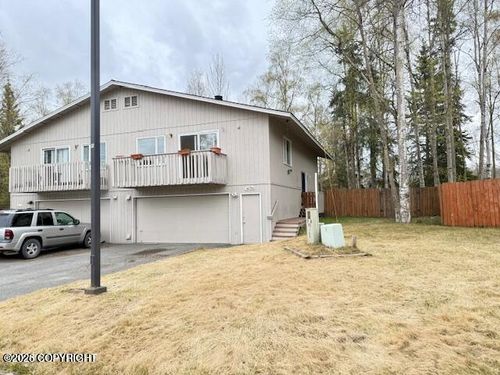 18750 S Lowrie Loop, Eagle River, AK, 99577-8607 | Card Image