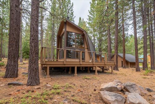 12869 Solvang Way, Truckee, CA, 96161-6821 | Card Image