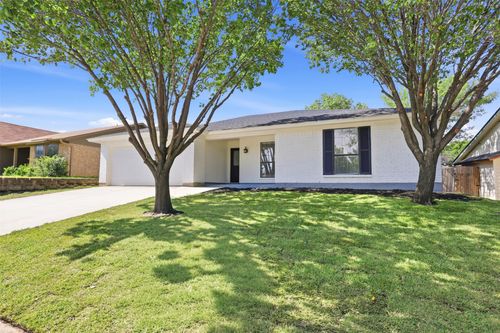 6461 Westridge Dr, Watauga, TX, 76148-1430 | Card Image
