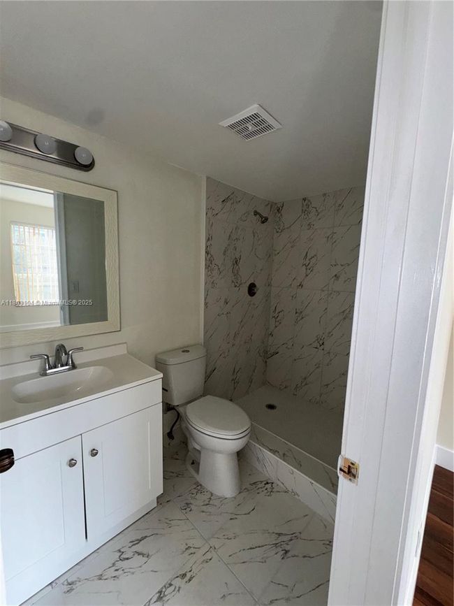 APT-207R - 3776 Inverrary Blvd, Condo with 2 bedrooms, 2 bathrooms and null parking in Lauderhill FL | Image 9