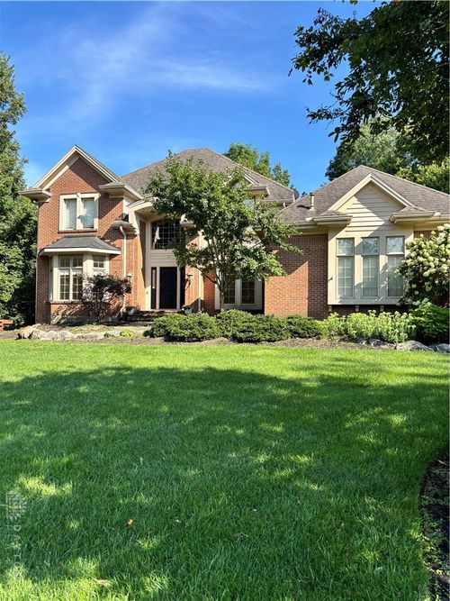 10178 Park Edge Dr, Washingtn Twp, OH, 45458-9576 | Card Image
