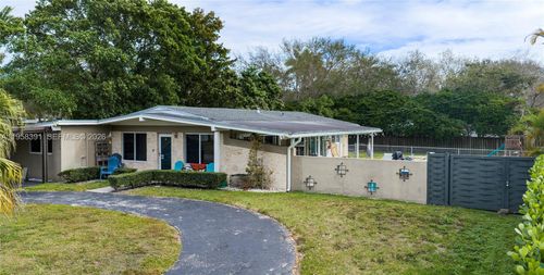 12415 Sw 93rd Ct, Miami, FL, 33176-5017 | Card Image