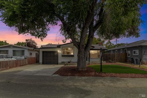 820 Annette Ave, Vallejo, CA, 94591-6577 | Card Image