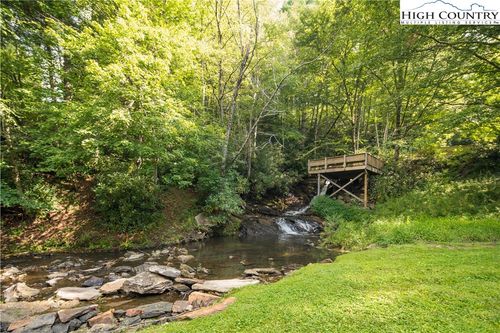 2-165 Clary Ct, Blowing Rock, NC, 28605-6055 | Card Image