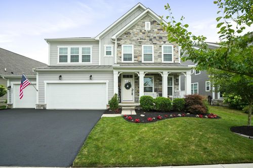 5625 Ballantrae Woods Dr, Dublin, OH, 43016-7673 | Card Image