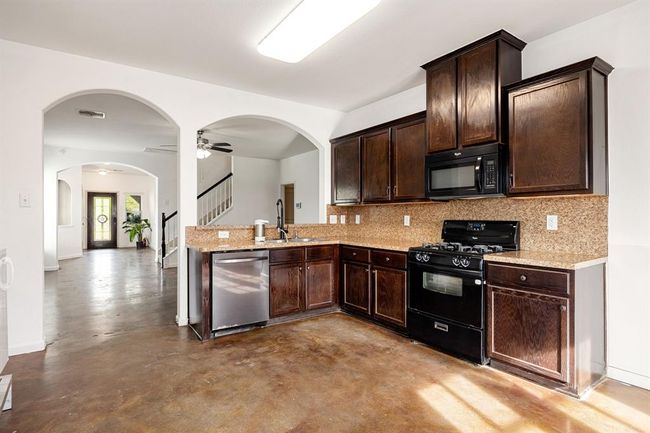 7852 Galleon Field Ln, House other with 5 bedrooms, 4 bathrooms and 2 parking in Cypress TX | Image 7