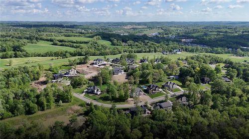 21 Woodford Dr, Evans City, PA, 16033-3606 | Card Image