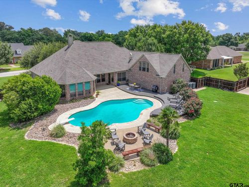 225 Chester Dr, Canton, TX, 75103-8389 | Card Image